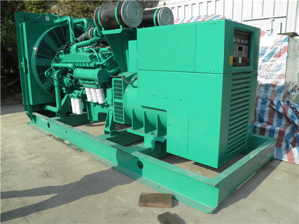 灵武出租发电机 发电机组厂家：柴油发电机组的控制屏的作用是什么？